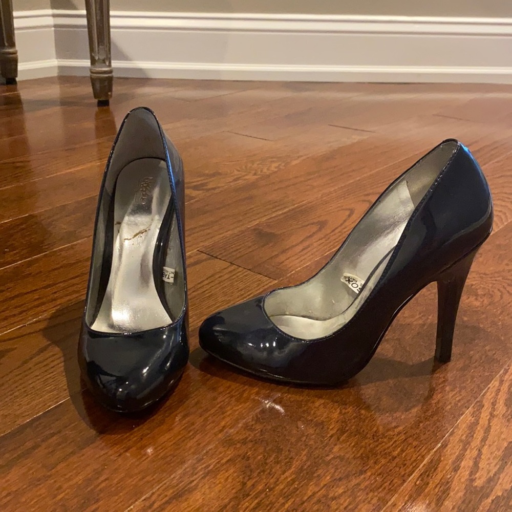Navy patent leather heels; Size 5.5; Very good